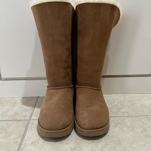 Ugg Classic CUFF boot tall chestnut W7.5 EUC, practically NWOT